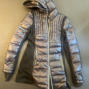 Women's Quilted Puffer Jacket - Black and Gray